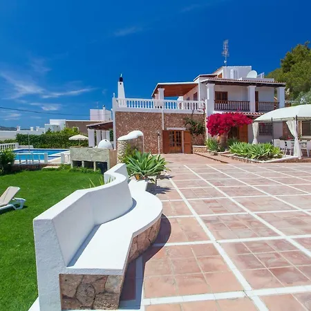 Alexandra Villa *